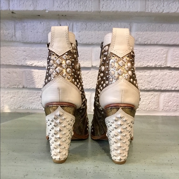 Frye Remy Deco White Leather Studded Booties - Picture 4 of 8